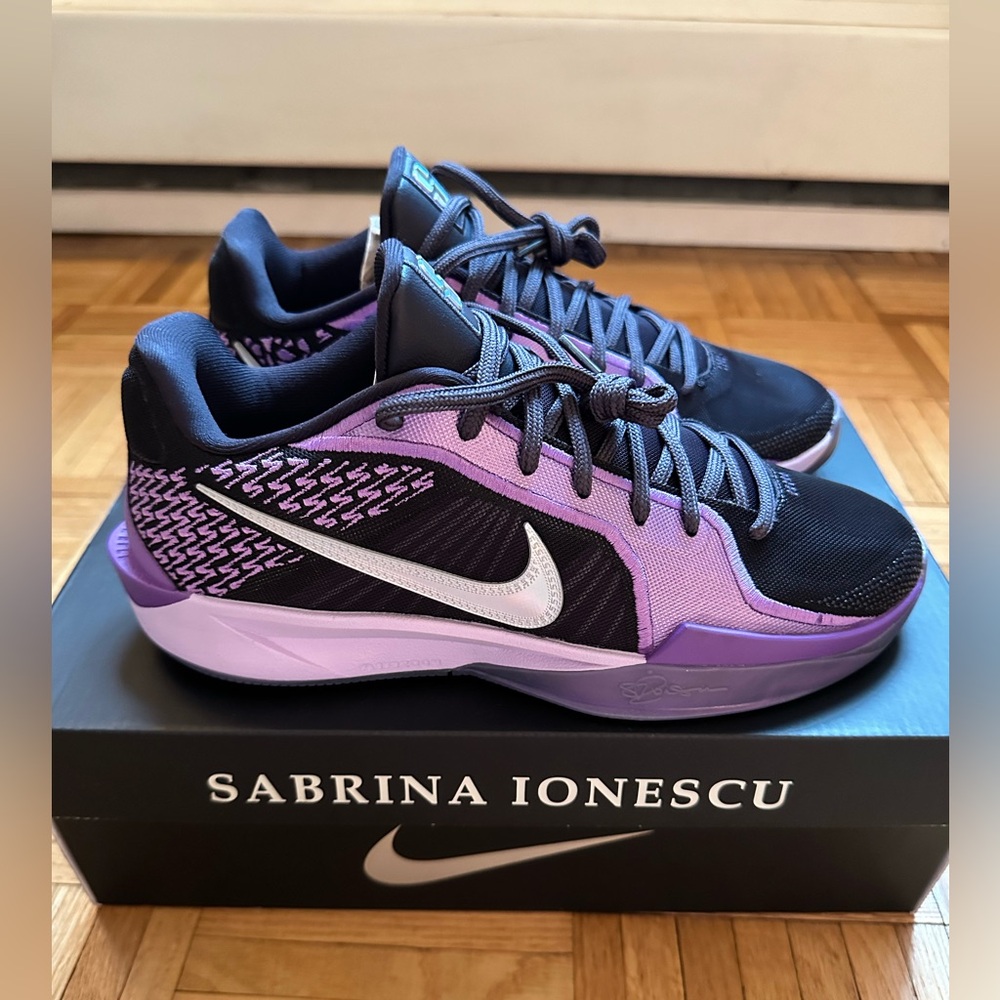 NWT Nike Sabrina 2 Basketball Shoes, size 8.5 women (7 men), color purple